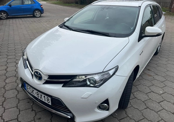 Toyota Auris cena 34900 przebieg: 380000, rok produkcji 2013 z Margonin małe 11